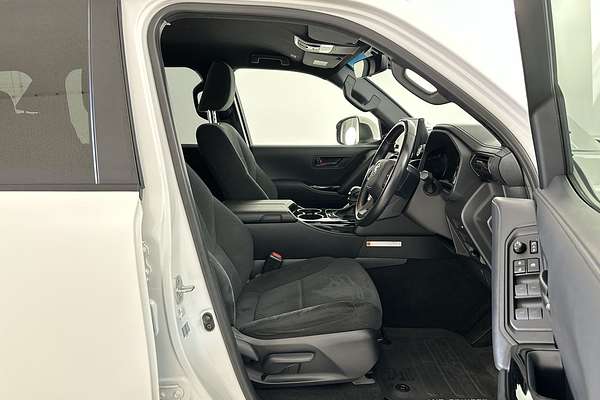 2023 Toyota Landcruiser GXL FJA300R