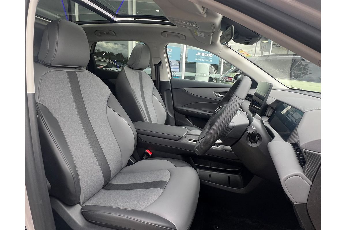 2025 MG MGS5 EV Essence 62 ZS3EM