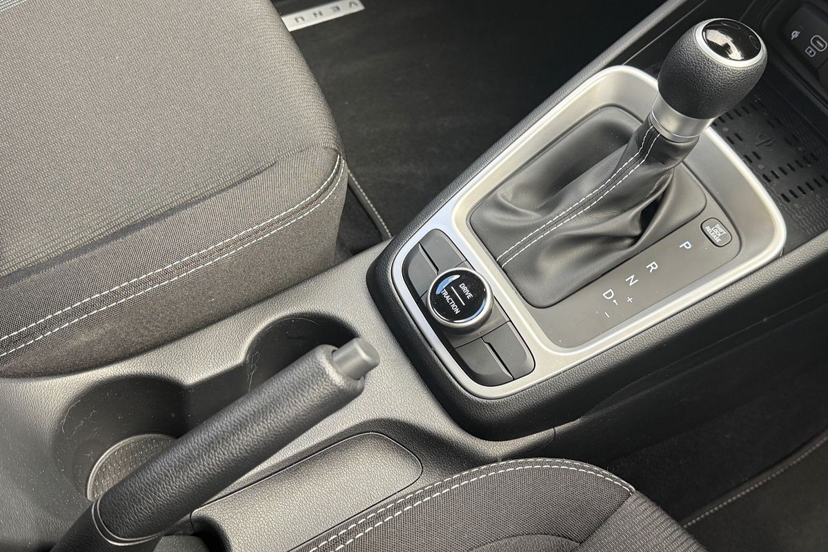 2025 Hyundai Venue QX.V5