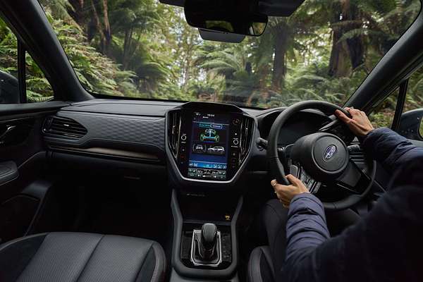2025 Subaru Forester Hybrid Touring S6