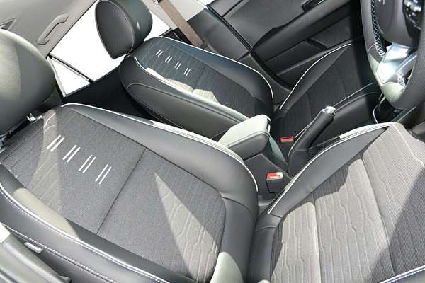 2025 Kia Stonic GT-Line YB