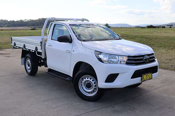 2024 Toyota Hilux SR GUN126R 4X4