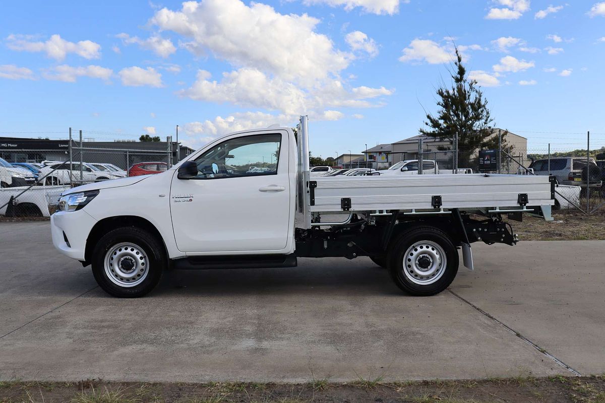 2024 Toyota Hilux SR GUN126R 4X4