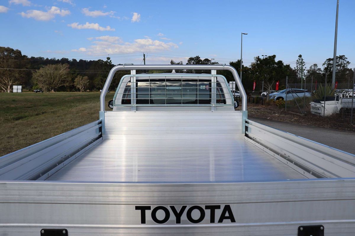 2024 Toyota Hilux SR GUN126R 4X4