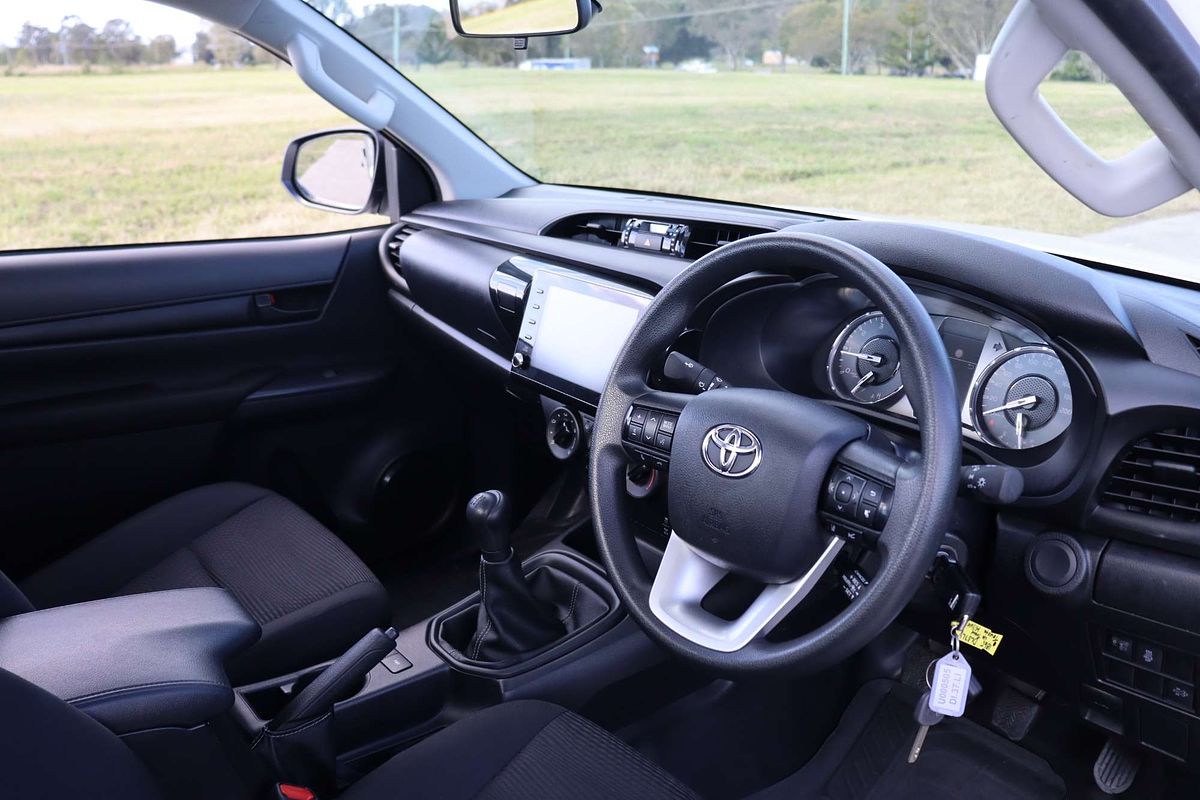 2024 Toyota Hilux SR GUN126R 4X4