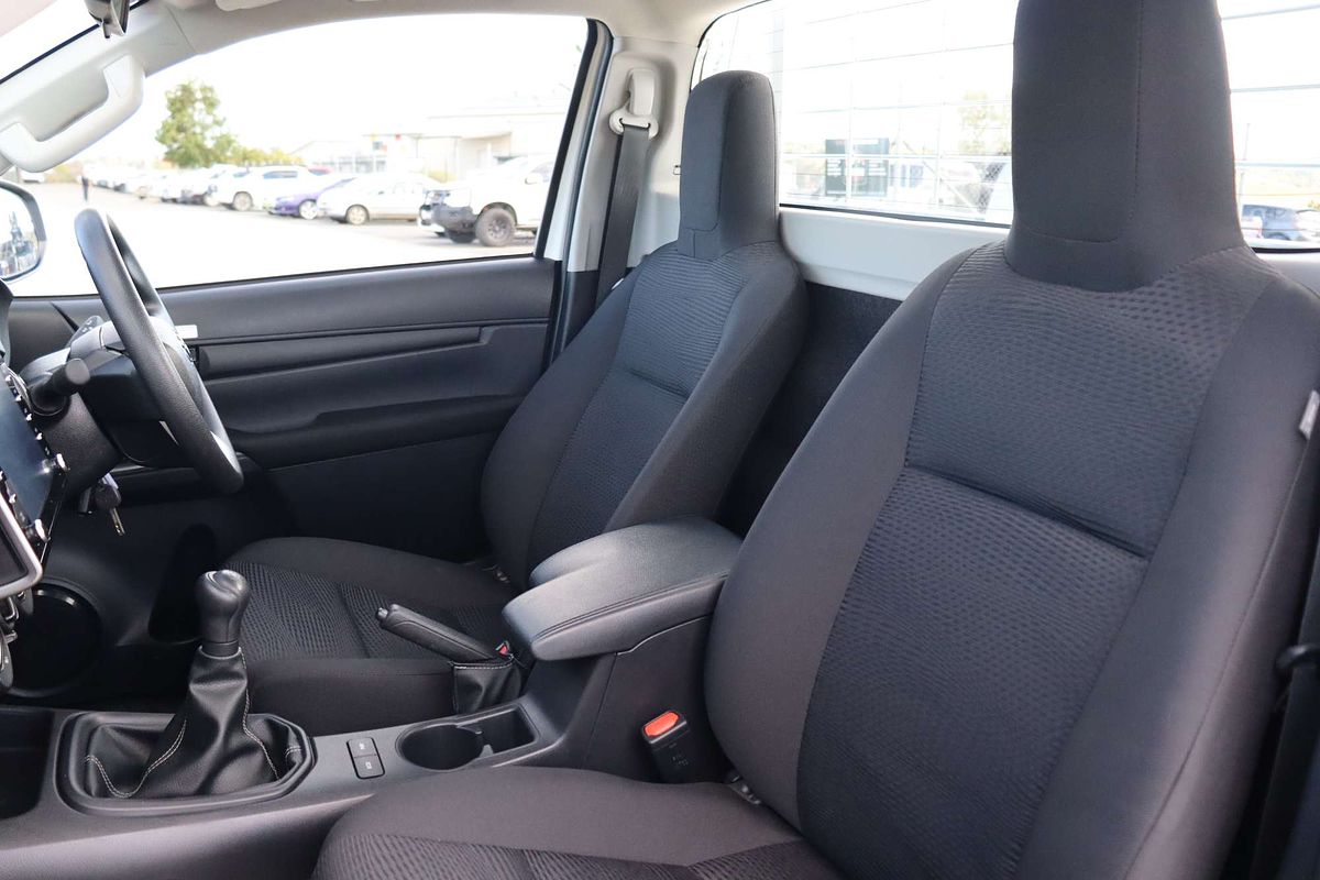 2024 Toyota Hilux SR GUN126R 4X4