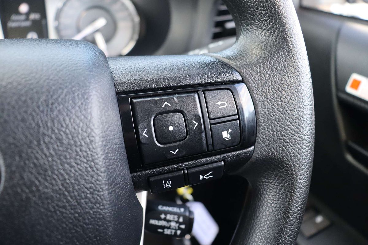 2024 Toyota Hilux SR GUN126R 4X4