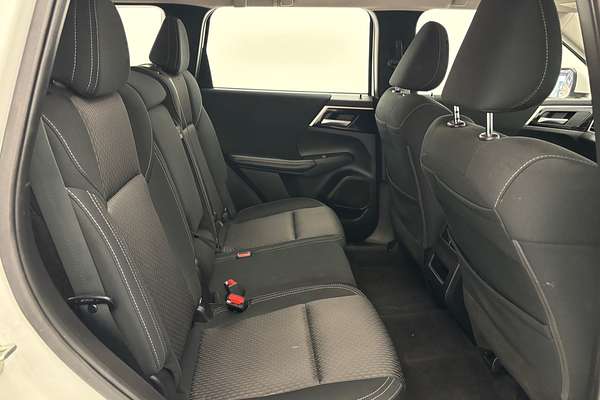 2022 Mitsubishi Outlander ES ZM