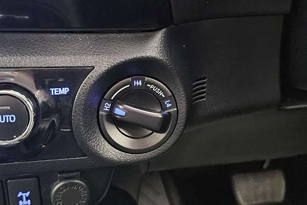 2018 Toyota Hilux SR5 GUN126R 4X4