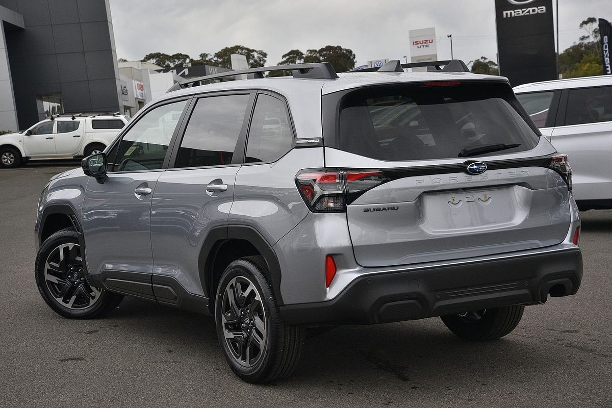 2025 Subaru Forester Premium S6