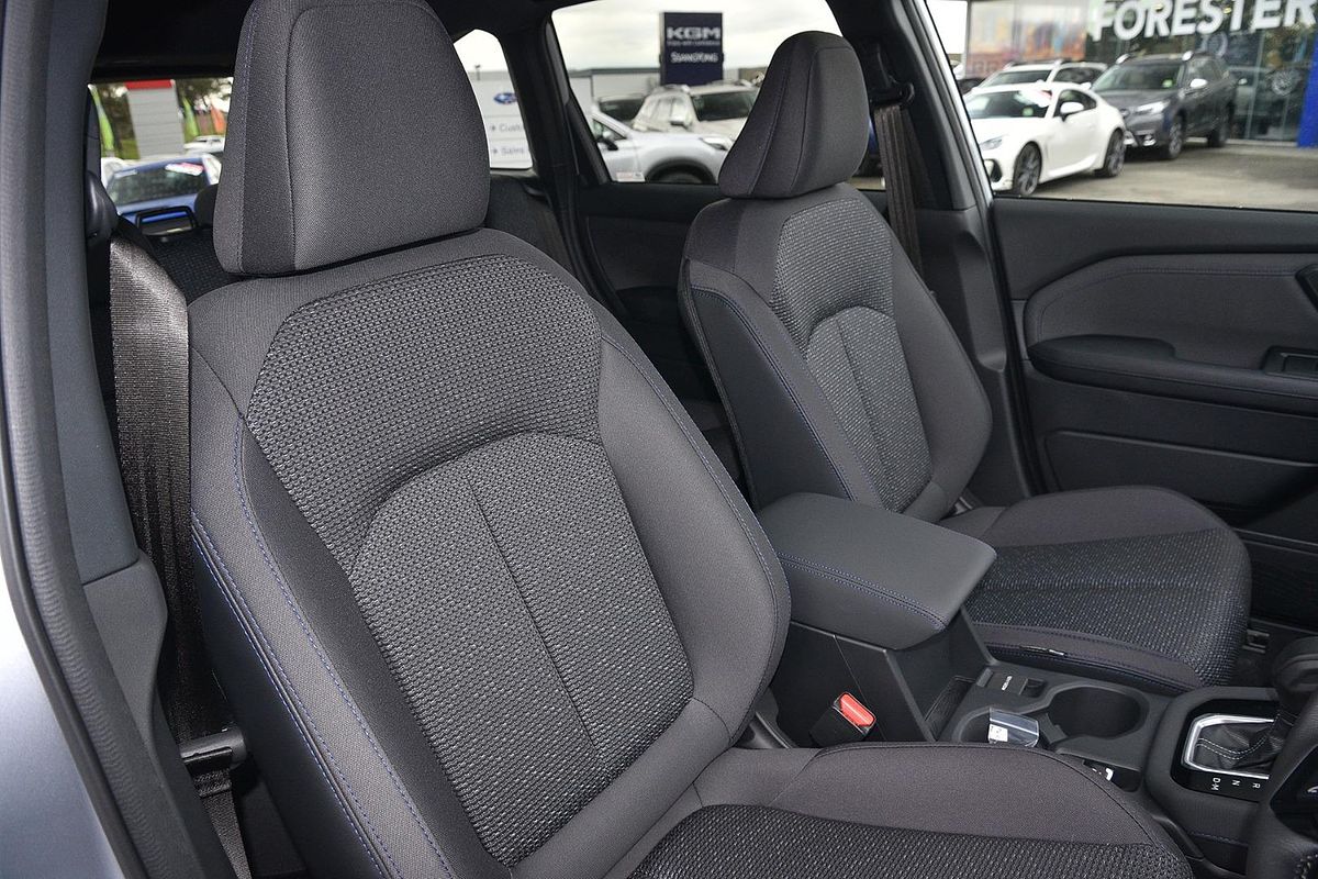 2025 Subaru Forester Premium S6