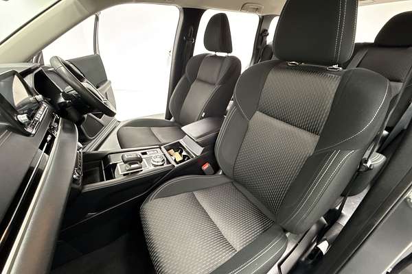 2023 Mitsubishi Outlander ES ZM