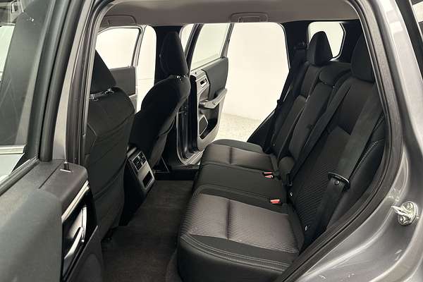 2023 Mitsubishi Outlander ES ZM