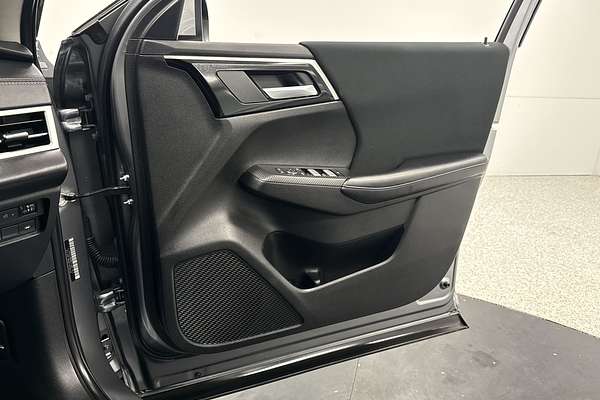 2023 Mitsubishi Outlander ES ZM