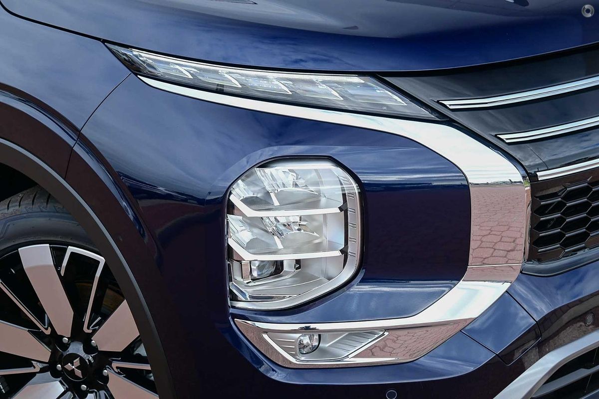 2025 Mitsubishi Outlander Exceed ZM