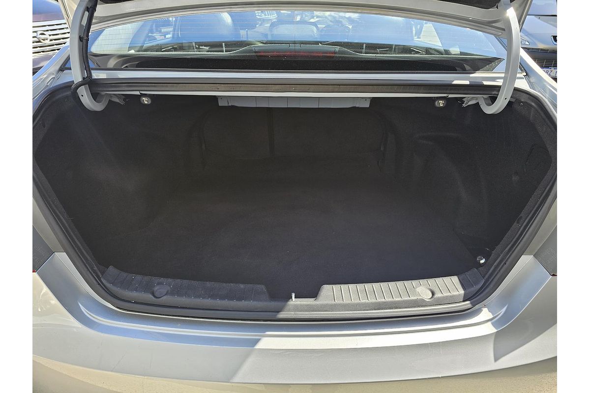2012 Hyundai i45 Elite YF