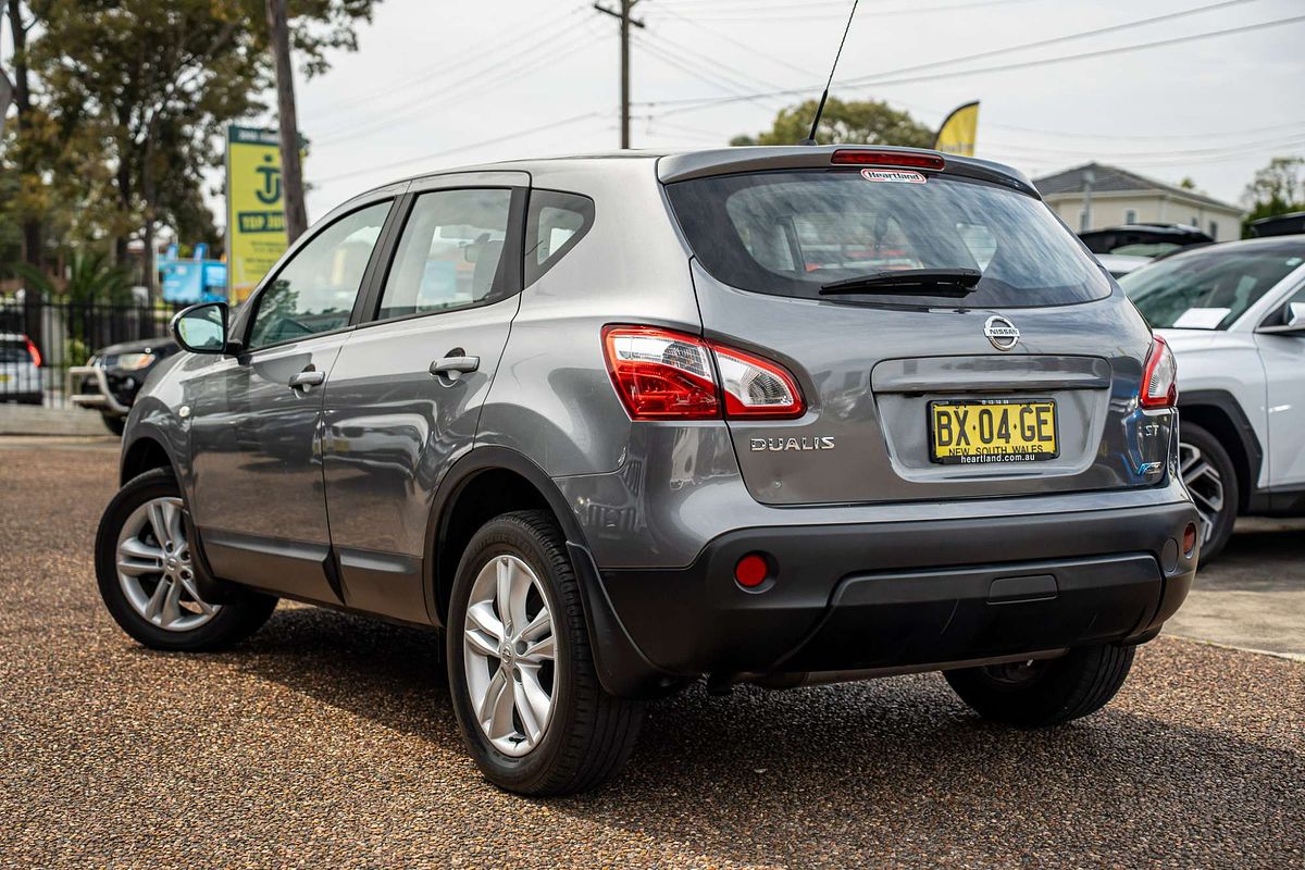 2013 Nissan Dualis ST J10 Series 3