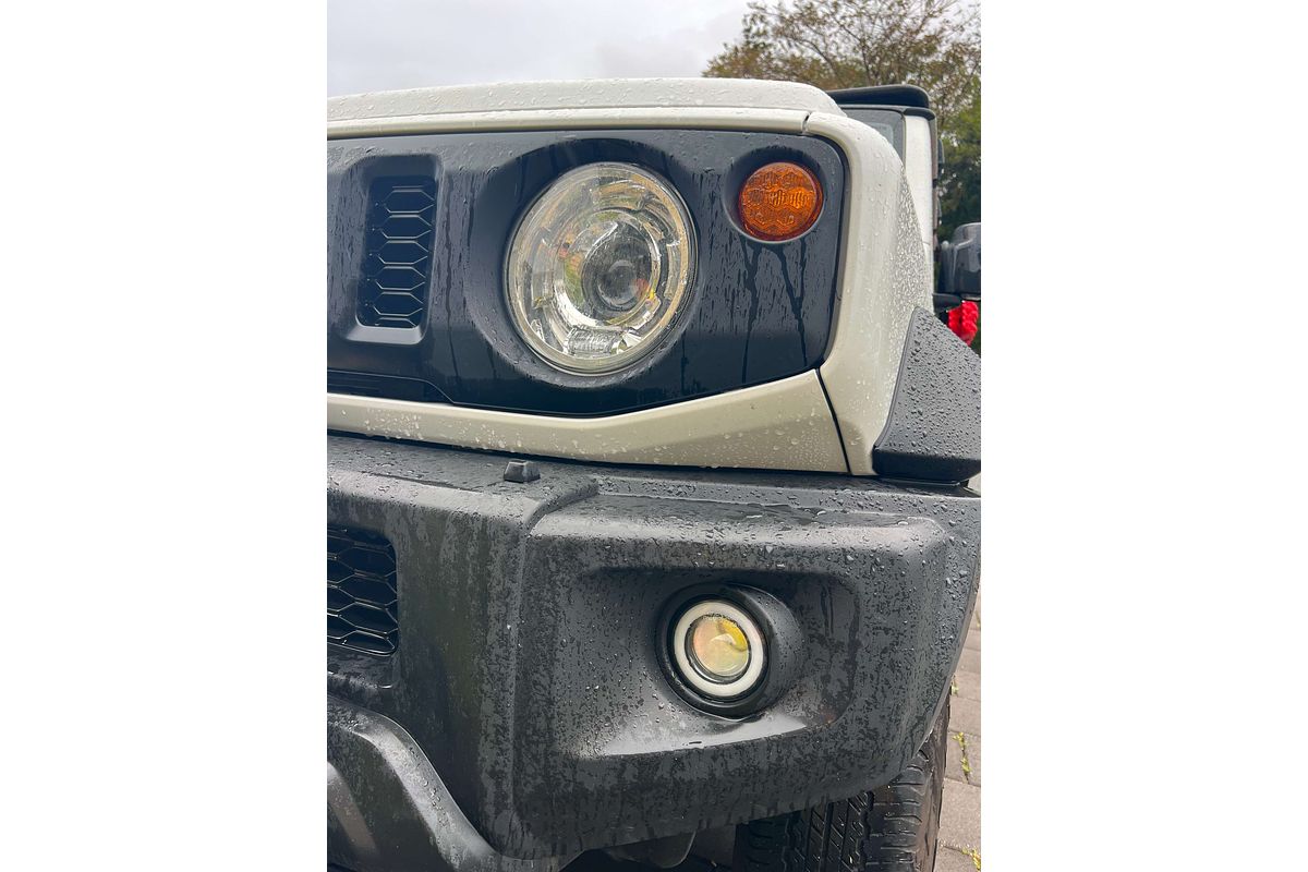 2023 Suzuki Jimny GLX GJ