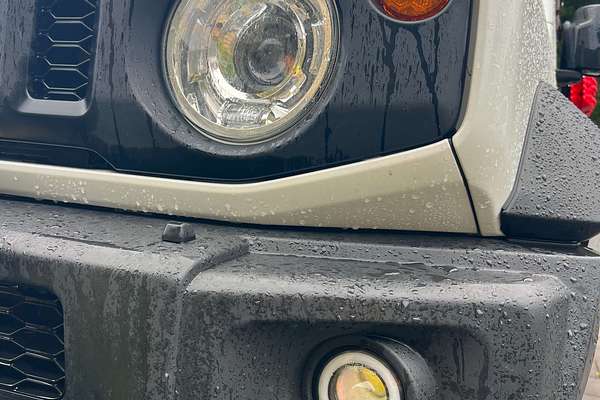 2023 Suzuki Jimny GLX GJ
