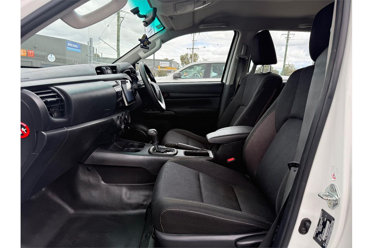 2019 Toyota Hilux SR (4x4) GUN126R MY19 4X4