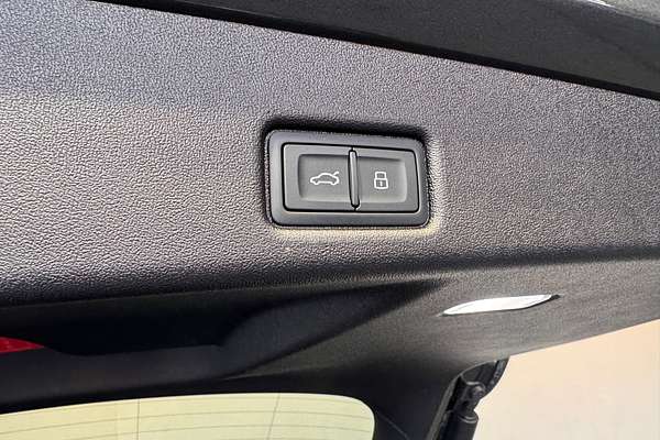 2025 Audi SQ5 Edition One GU