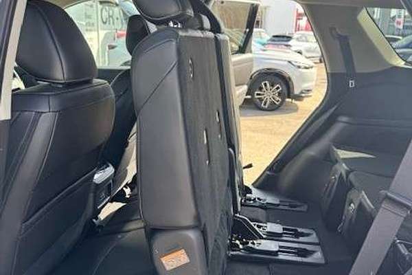 2024 Nissan Pathfinder Ti R53