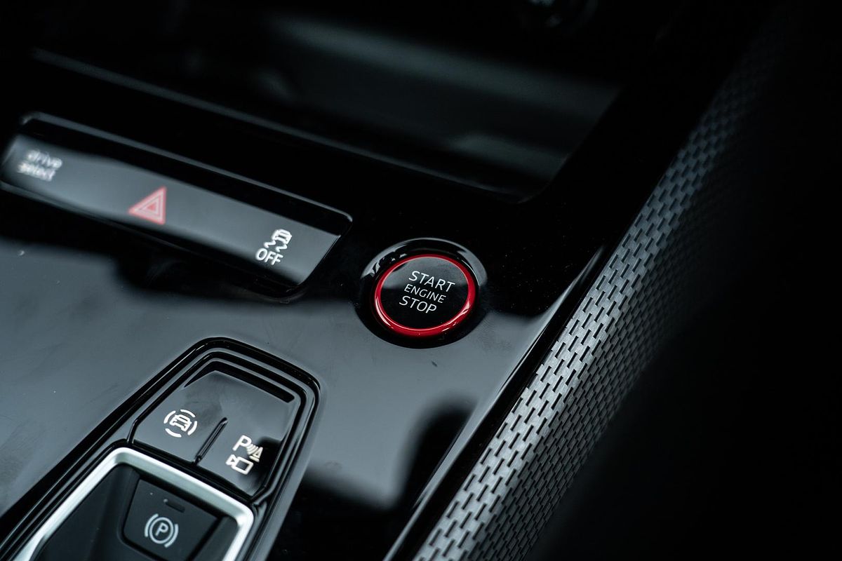2025 Audi S5 edition one B10