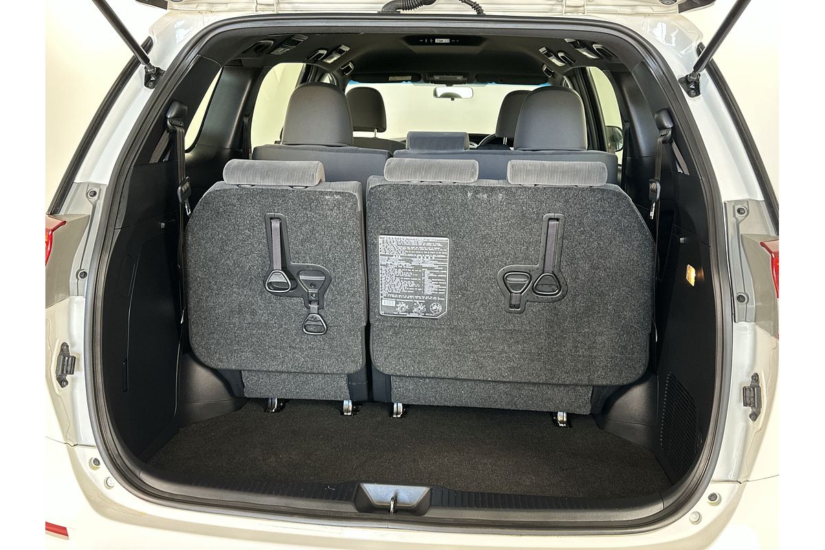 2019 Toyota Tarago GLi ACR50R