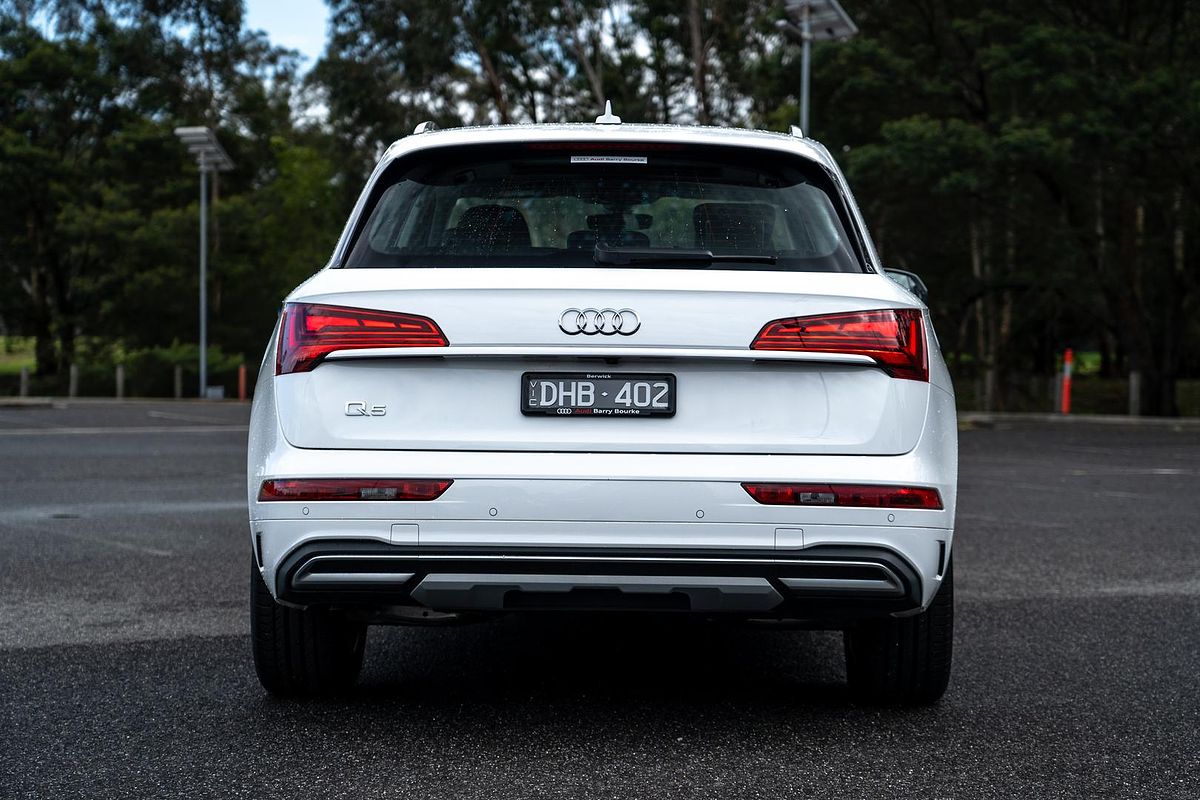 2024 Audi Q5 35 TDI FY