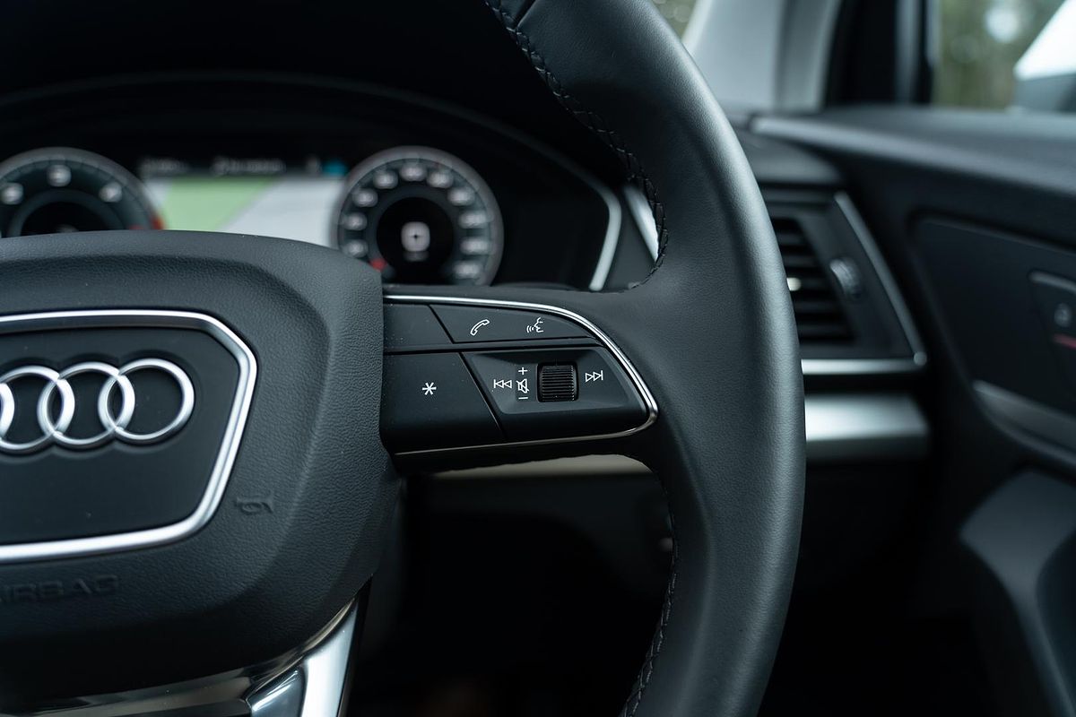 2024 Audi Q5 35 TDI FY