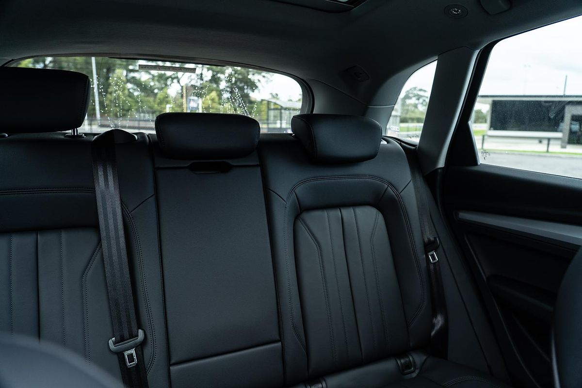 2024 Audi Q5 35 TDI FY