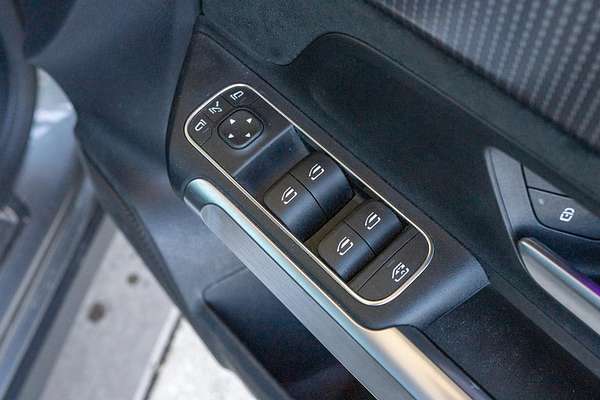 2022 Mercedes-Benz EQB EQB250 X243