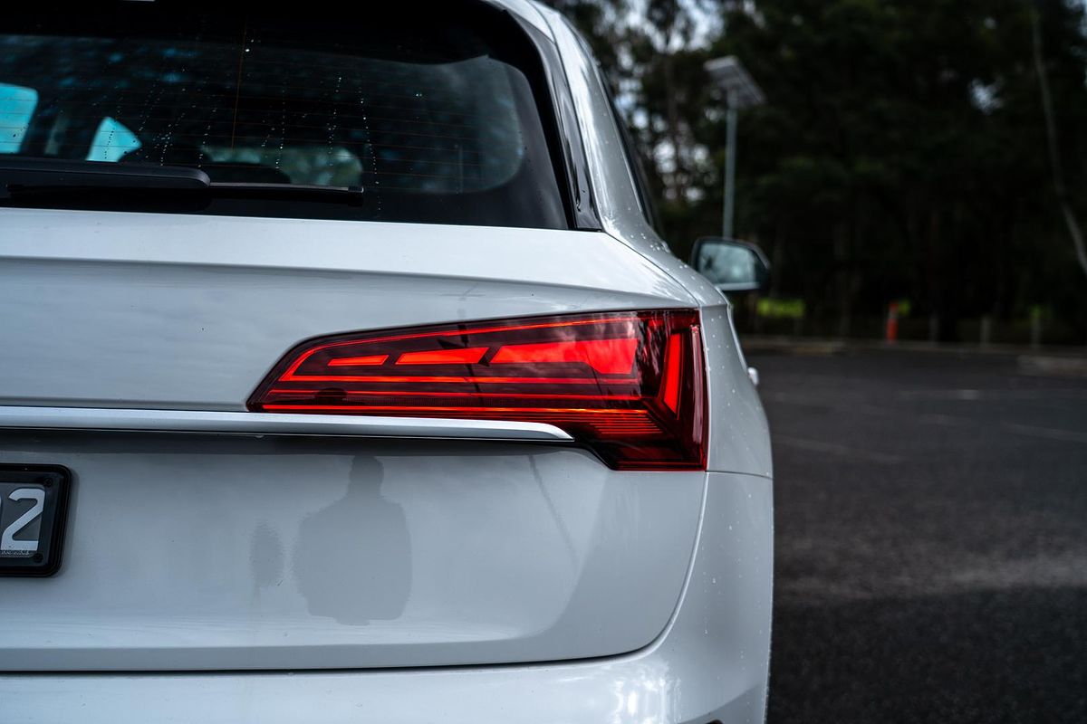 2024 Audi Q5 35 TDI FY
