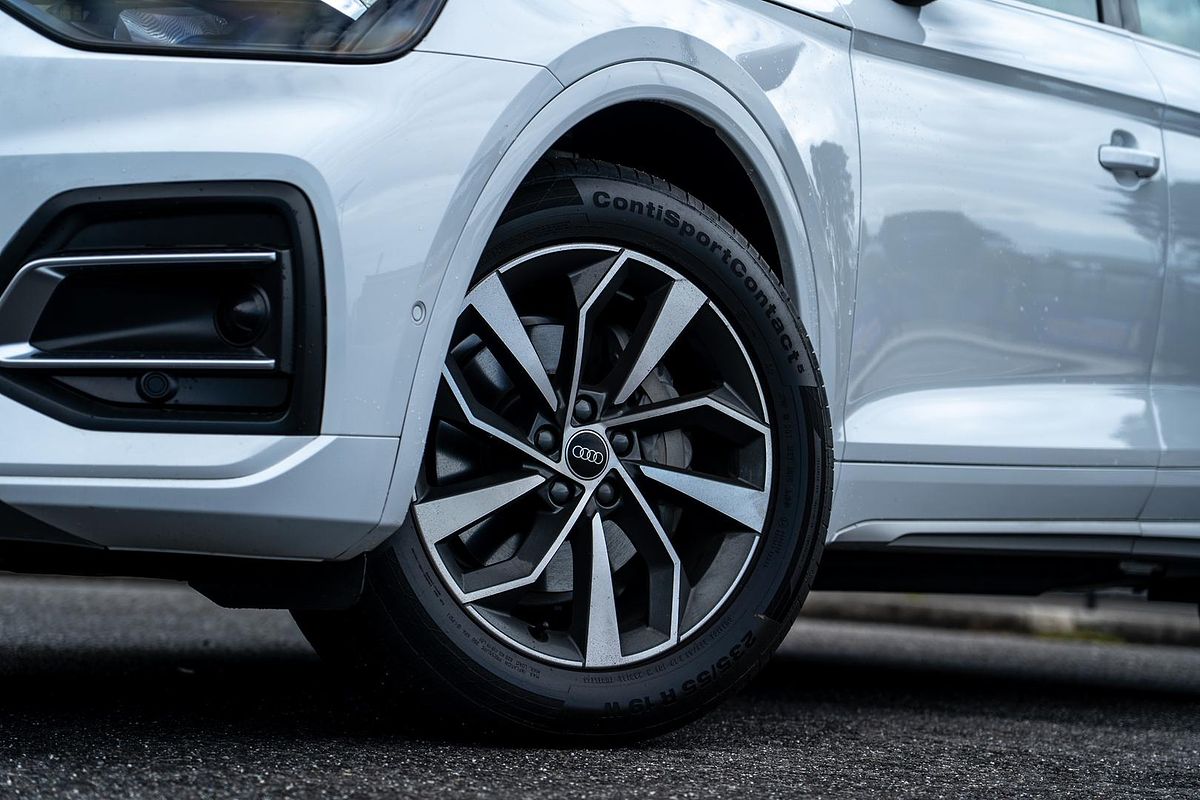 2024 Audi Q5 35 TDI FY