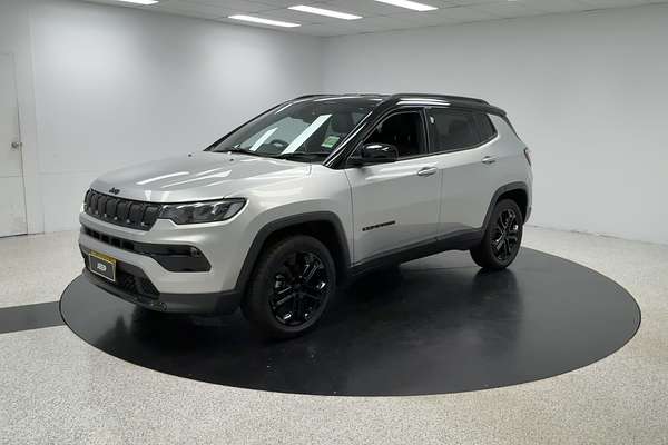 2023 Jeep Compass Night Eagle M6