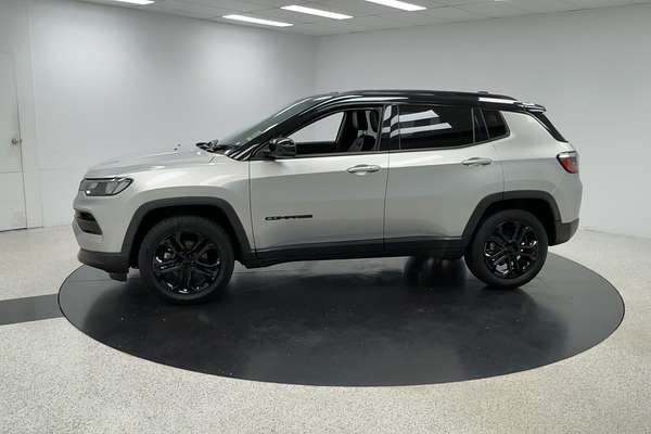 2023 Jeep Compass Night Eagle M6