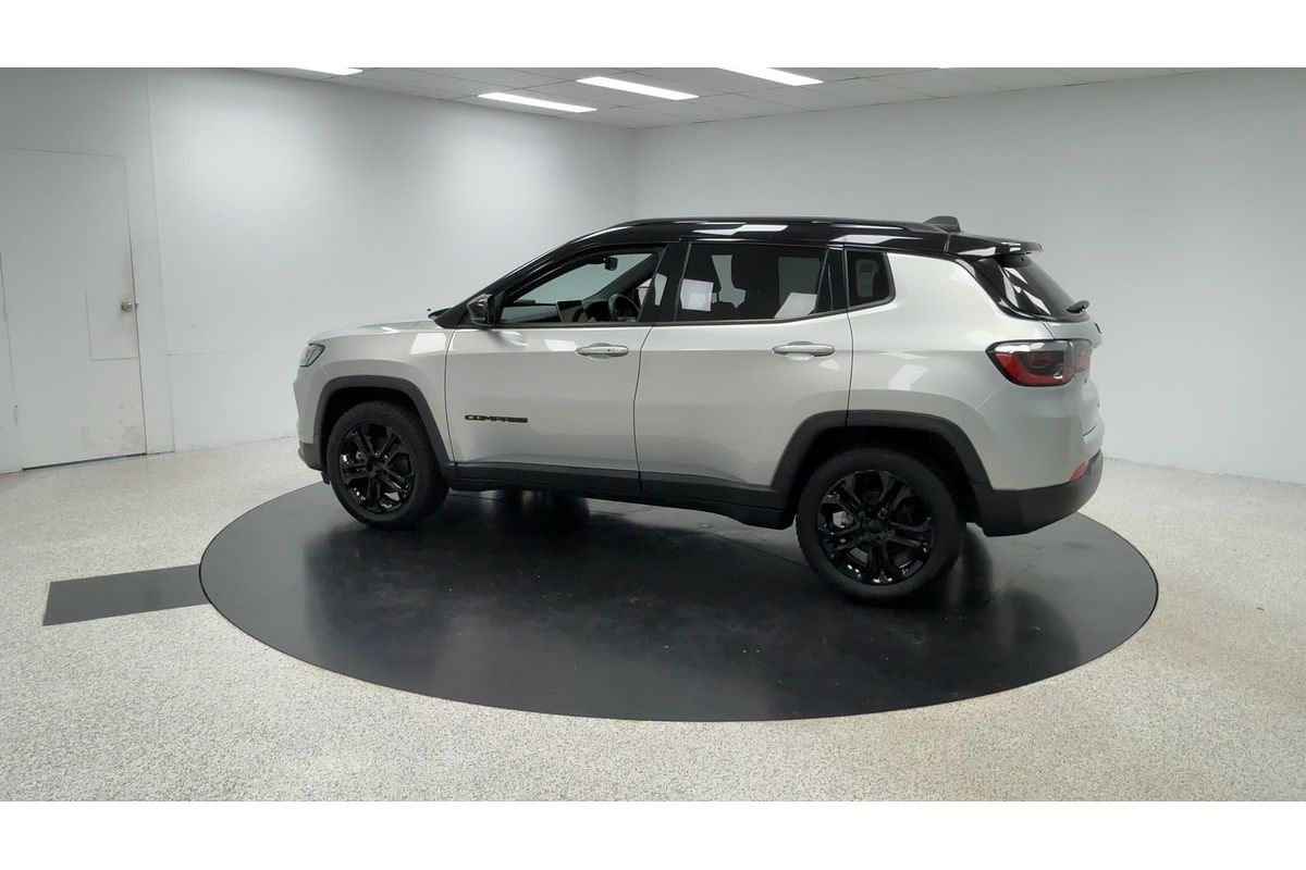 2023 Jeep Compass Night Eagle M6