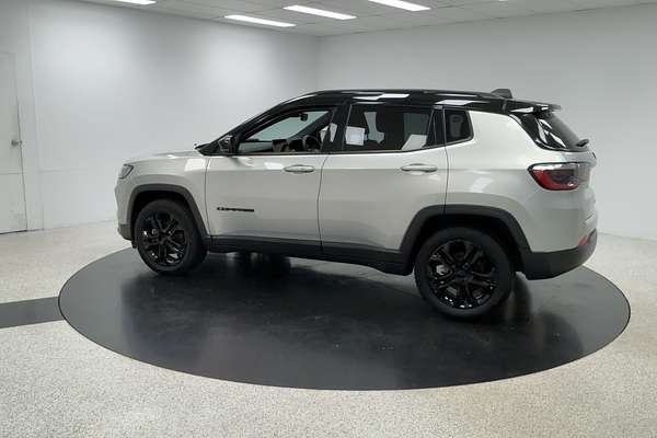 2023 Jeep Compass Night Eagle M6