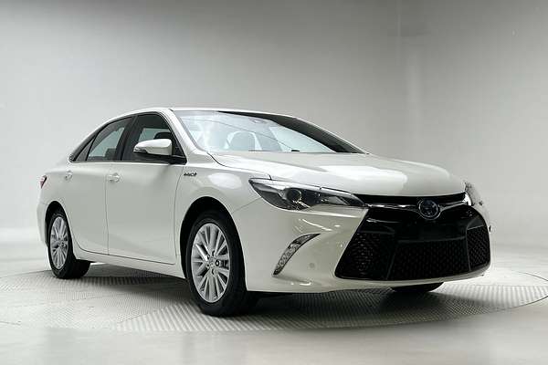 2016 Toyota Camry Atara SL AVV50R