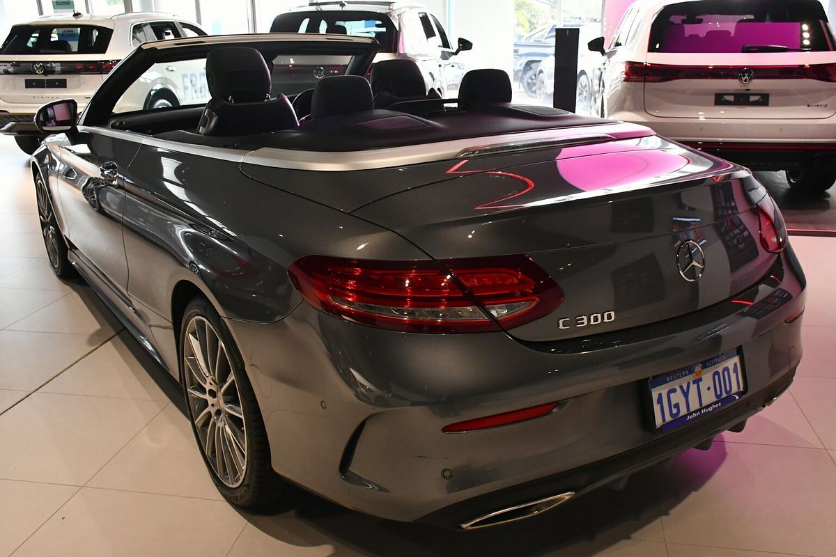 2016 Mercedes-Benz C-Class C300 A205