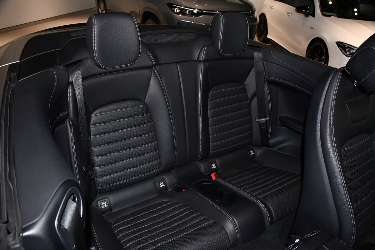 2016 Mercedes-Benz C-Class C300 A205