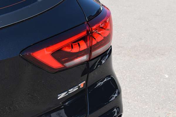 2023 MG ZST Excite