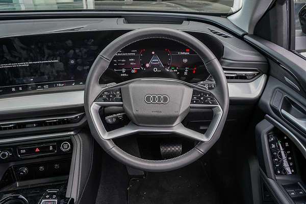 2025 Audi Q5 TFSI 150kW GU