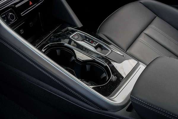 2025 Audi Q5 TFSI 150kW GU