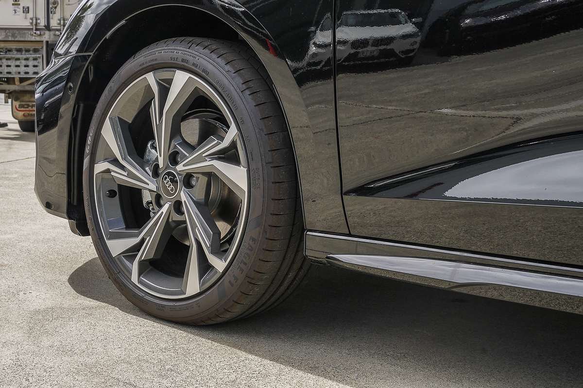 2025 Audi A3 35 TFSI S line GY