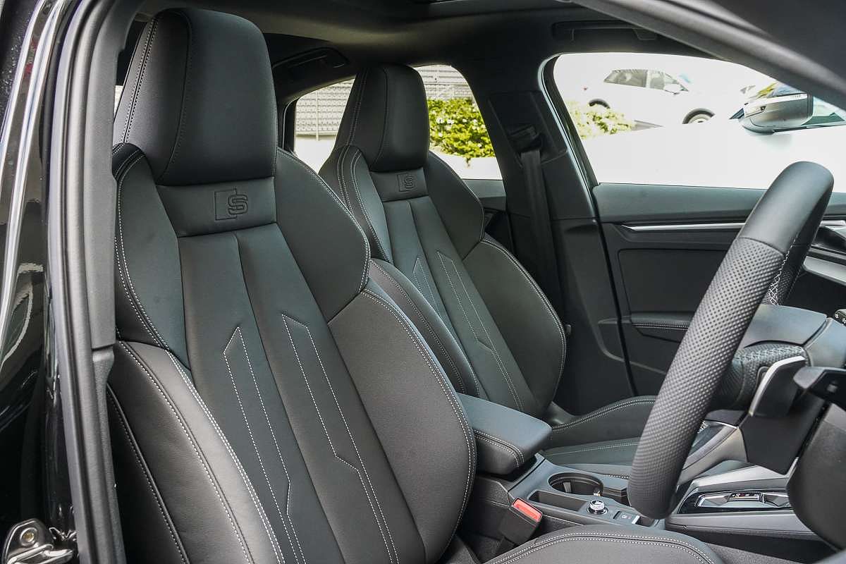 2025 Audi A3 35 TFSI S line GY