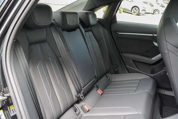 2025 Audi A3 35 TFSI S line GY