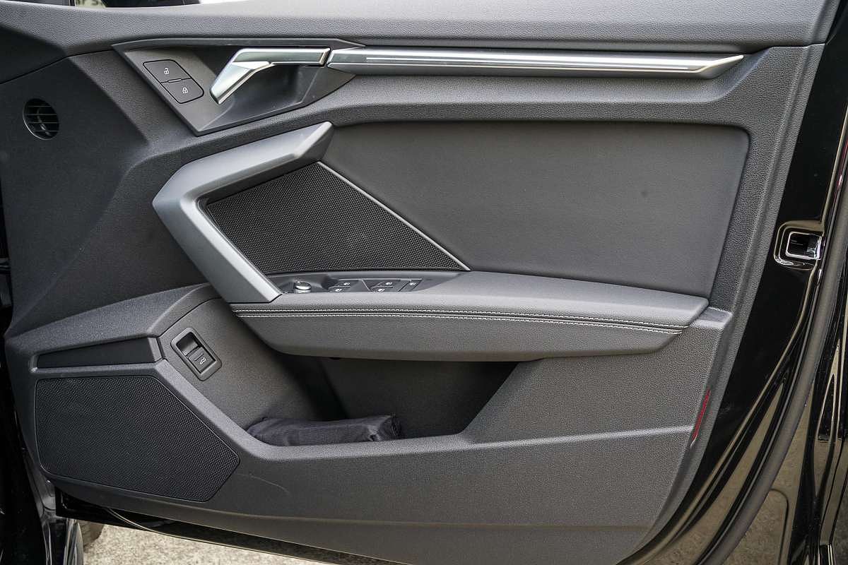 2025 Audi A3 35 TFSI S line GY