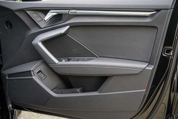 2025 Audi A3 35 TFSI S line GY