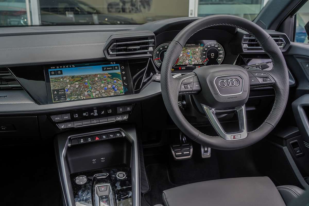 2025 Audi A3 35 TFSI S line GY